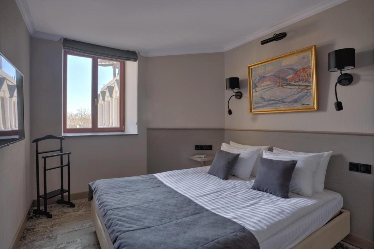 Ayvazovsky Hotel Одеса Екстериор снимка