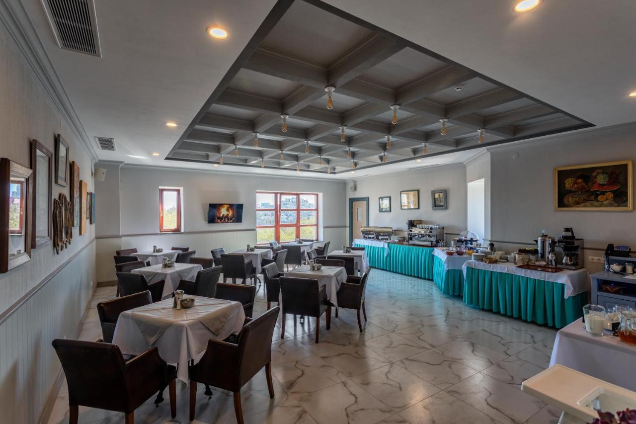 Ayvazovsky Hotel Одеса Екстериор снимка
