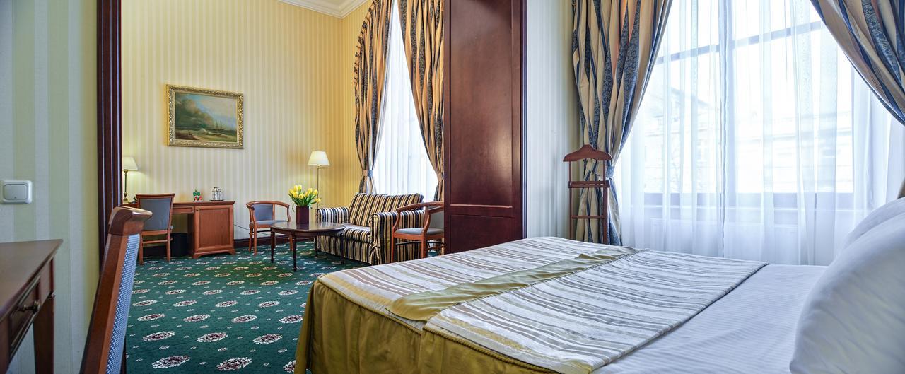 Ayvazovsky Hotel Одеса Екстериор снимка