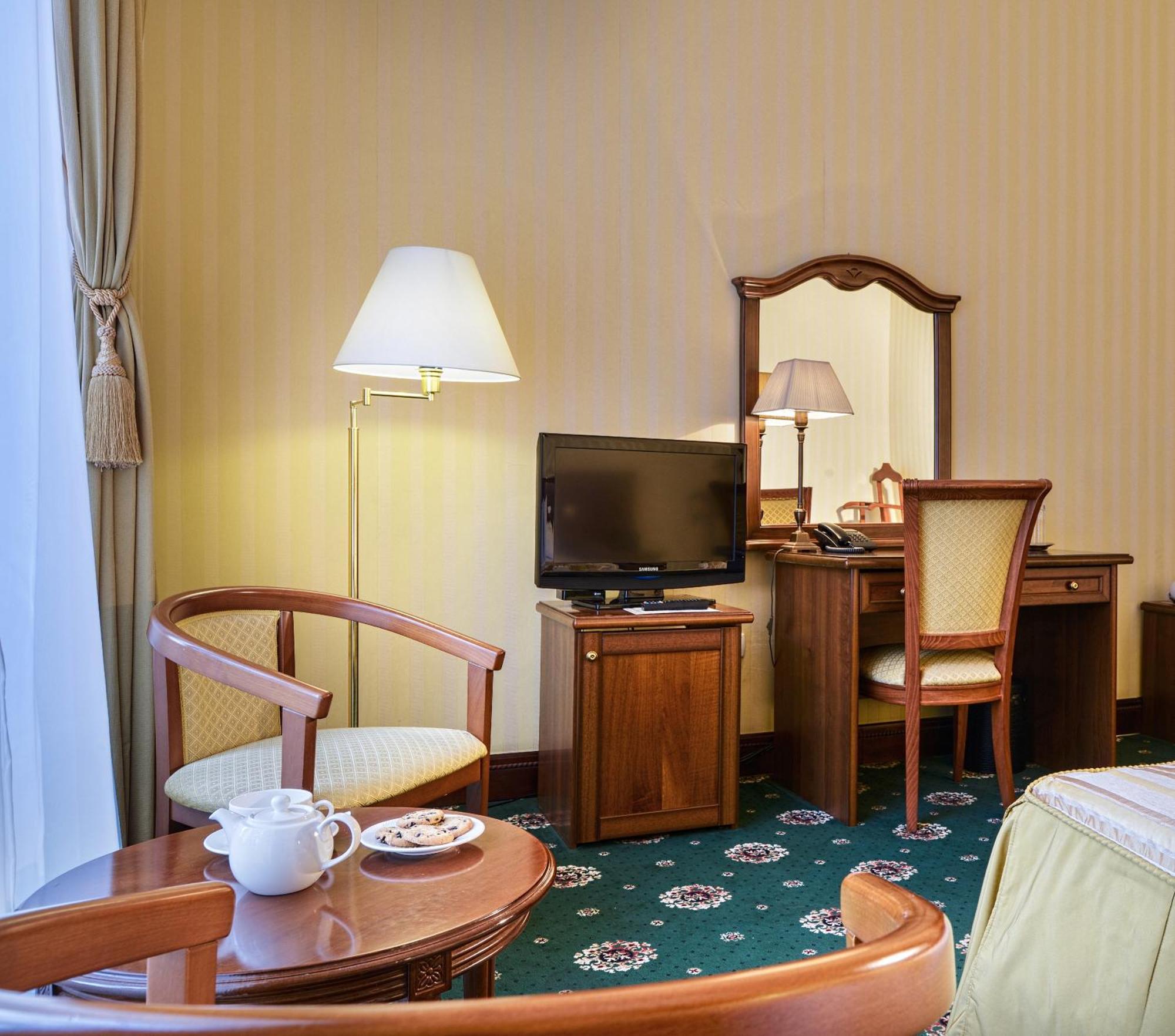 Ayvazovsky Hotel Одеса Екстериор снимка