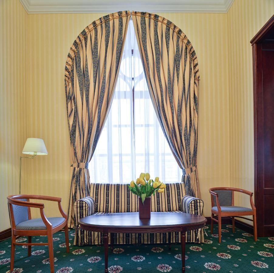 Ayvazovsky Hotel Одеса Екстериор снимка